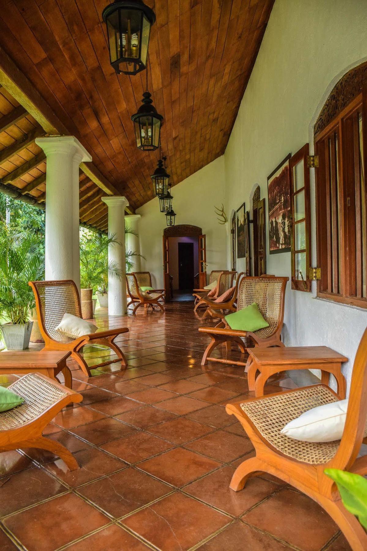Athulya Villas Kandy Exterior photo